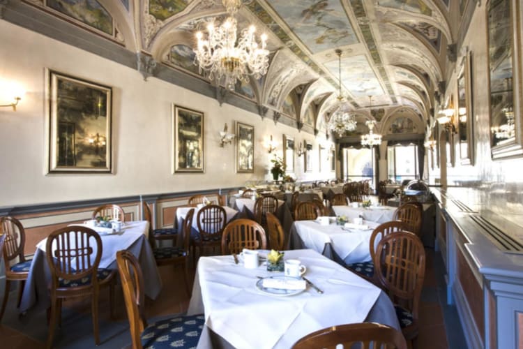 Breakfast room